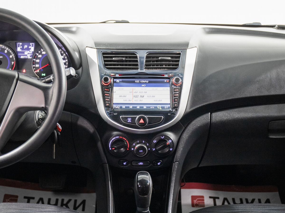 Hyundai Solaris 2014 - фото автомобиля