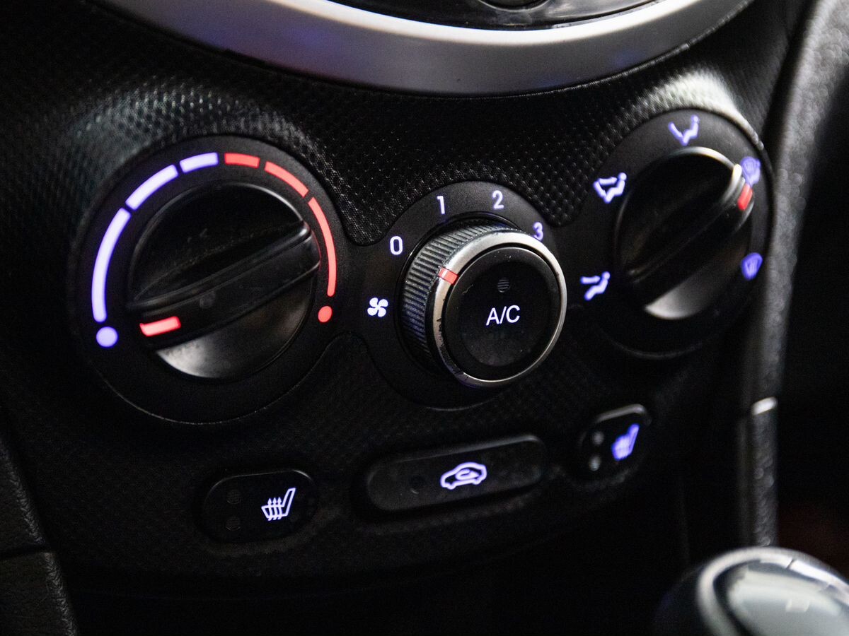 Hyundai Solaris 2014 - фото автомобиля