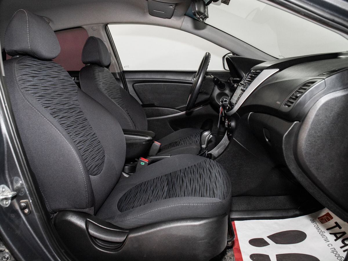 Hyundai Solaris 2014 - фото автомобиля