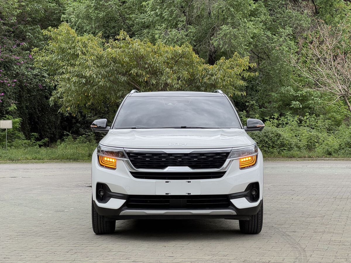Kia KX3 2022 - фото автомобиля