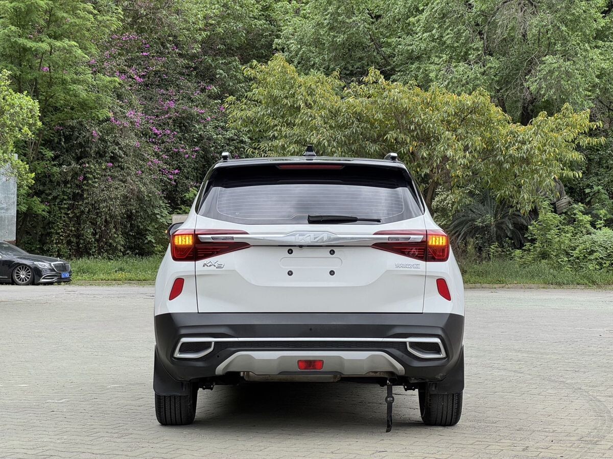 Kia KX3 2022 - фото автомобиля