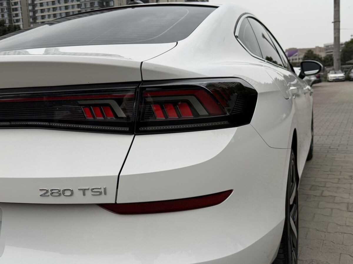 Volkswagen Lamando L 2022 - фото автомобиля