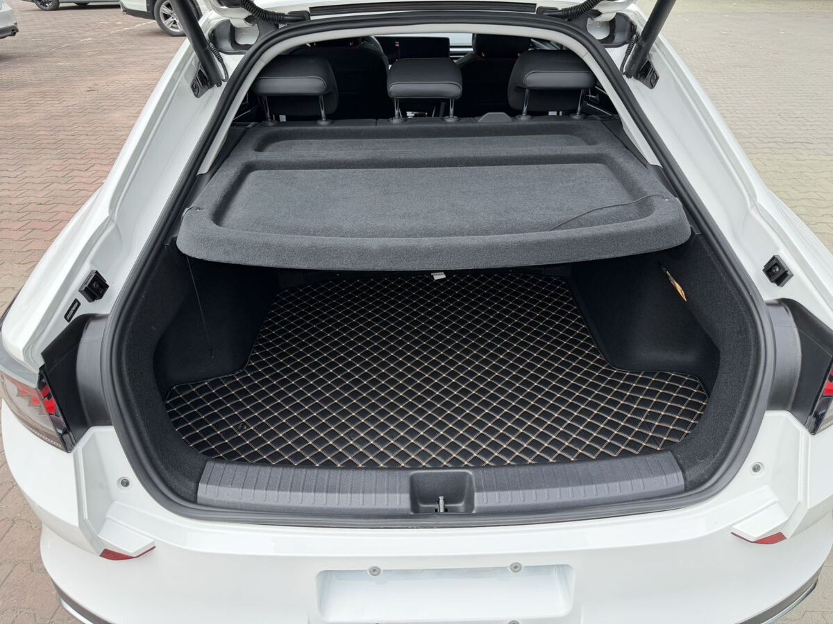 Volkswagen Lamando L 2022 - фото автомобиля