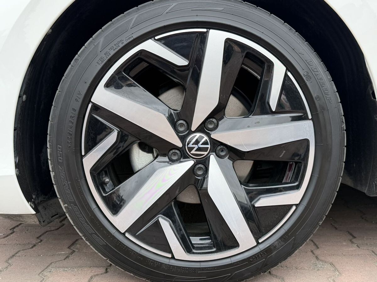 Volkswagen Lamando L 2022 - фото автомобиля