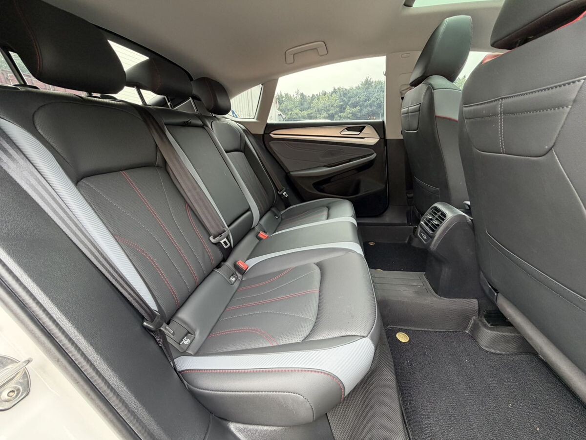 Volkswagen Lamando L 2022 - фото автомобиля