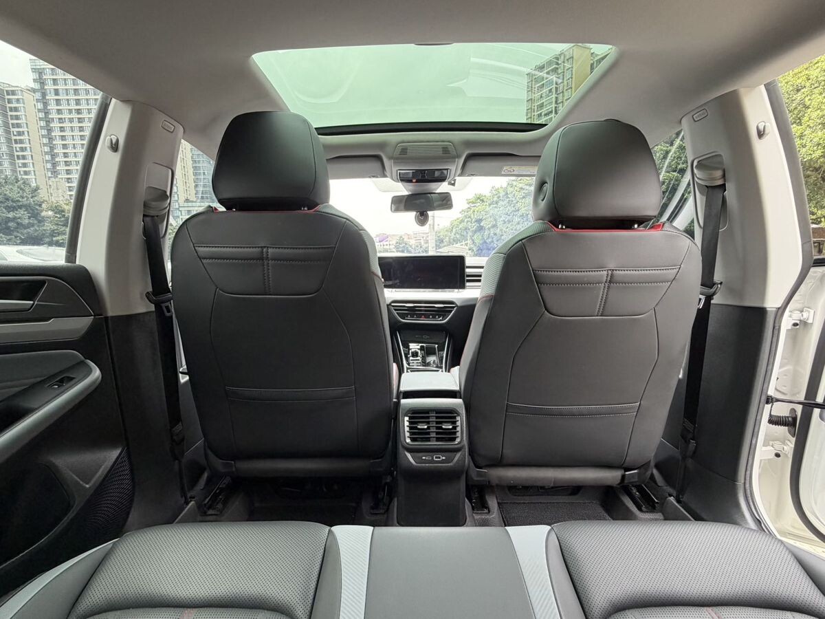 Volkswagen Lamando L 2022 - фото автомобиля