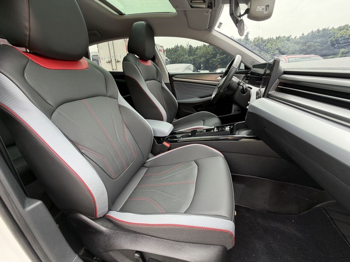 Volkswagen Lamando L 2022 - фото автомобиля