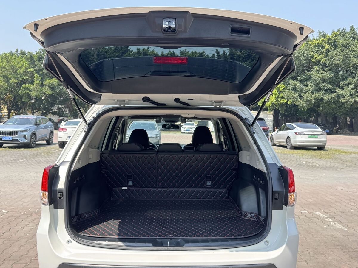 Subaru Forester 2021 - фото автомобиля