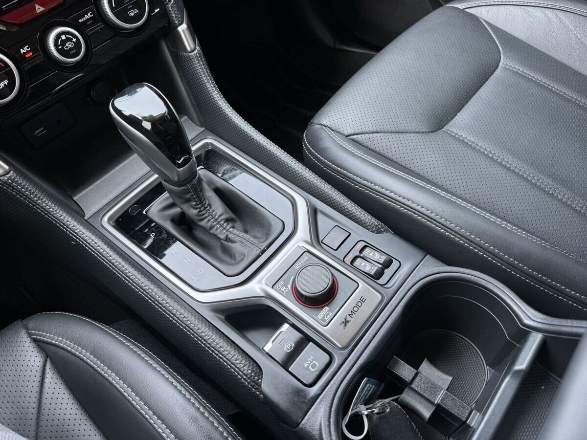 Subaru Forester 2021 - фото автомобиля