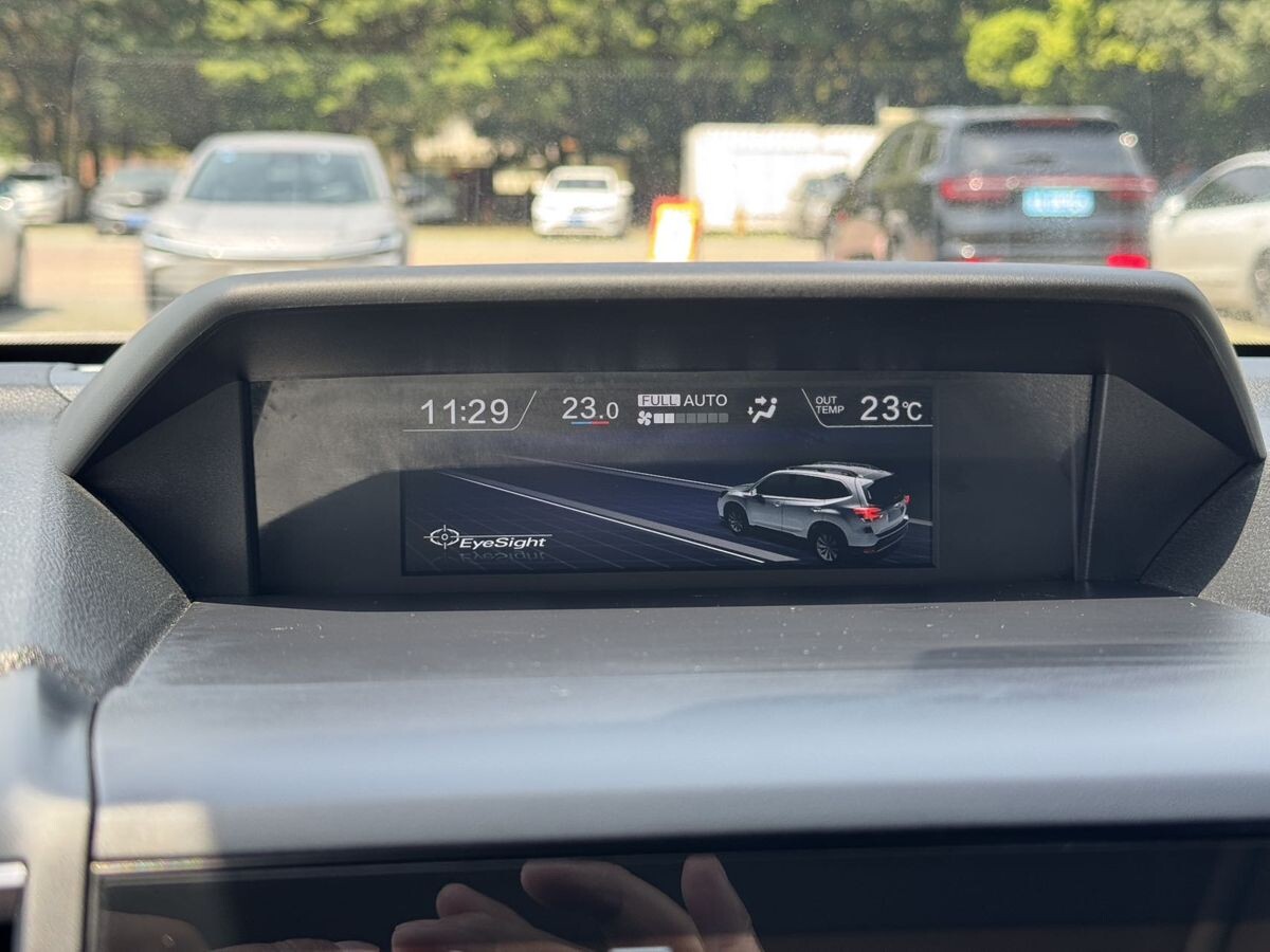 Subaru Forester 2021 - фото автомобиля