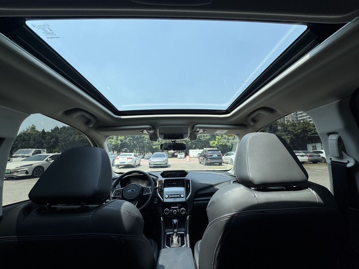 Subaru Forester 2021 - фото автомобиля