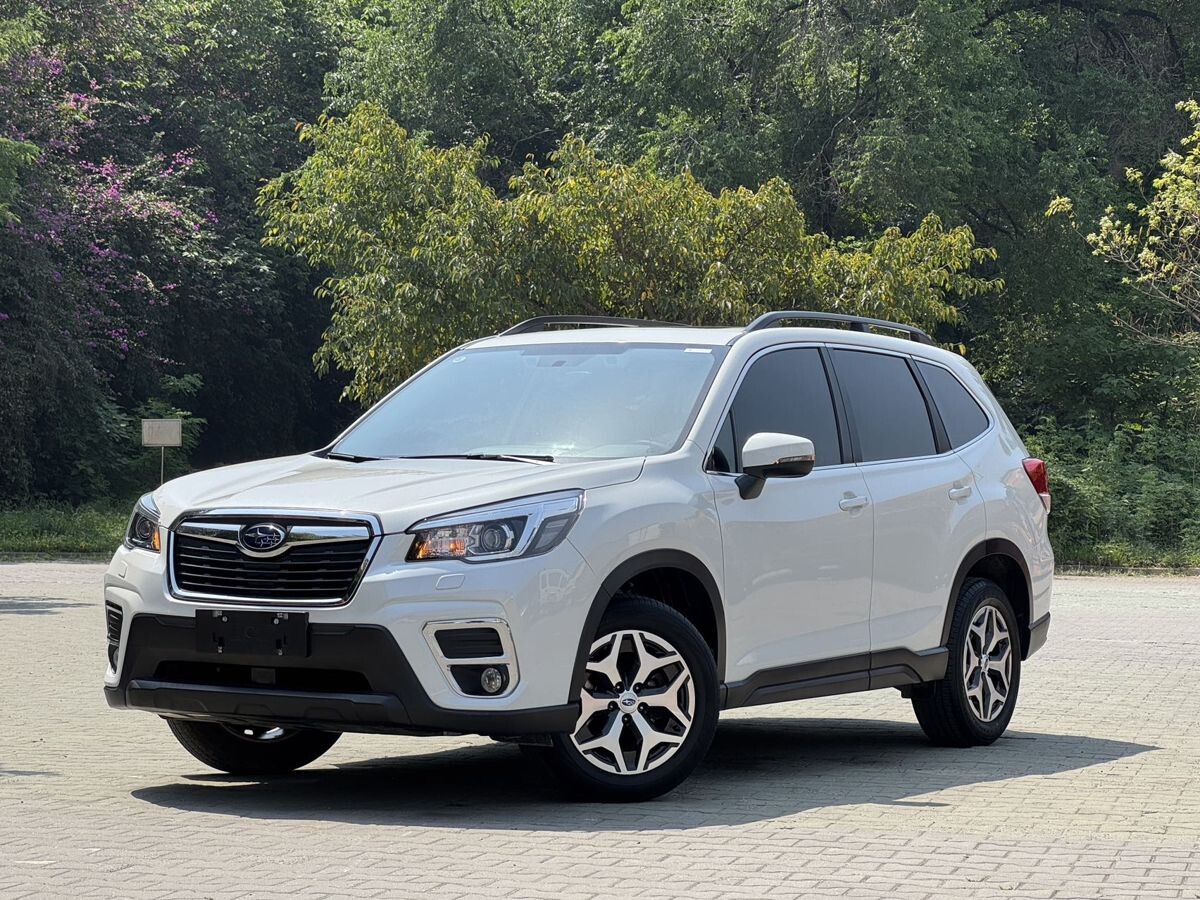 Subaru Forester 2021 - фото автомобиля