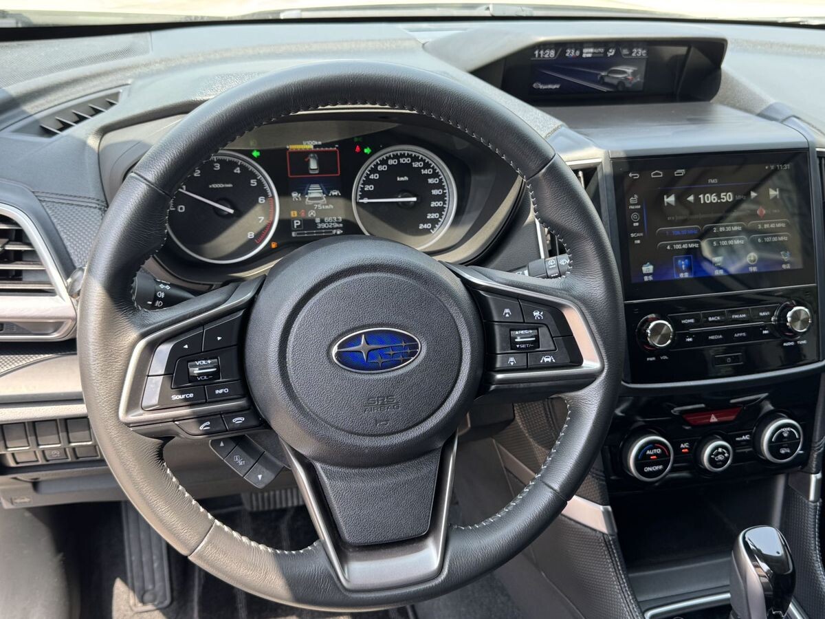 Subaru Forester 2021 - фото автомобиля