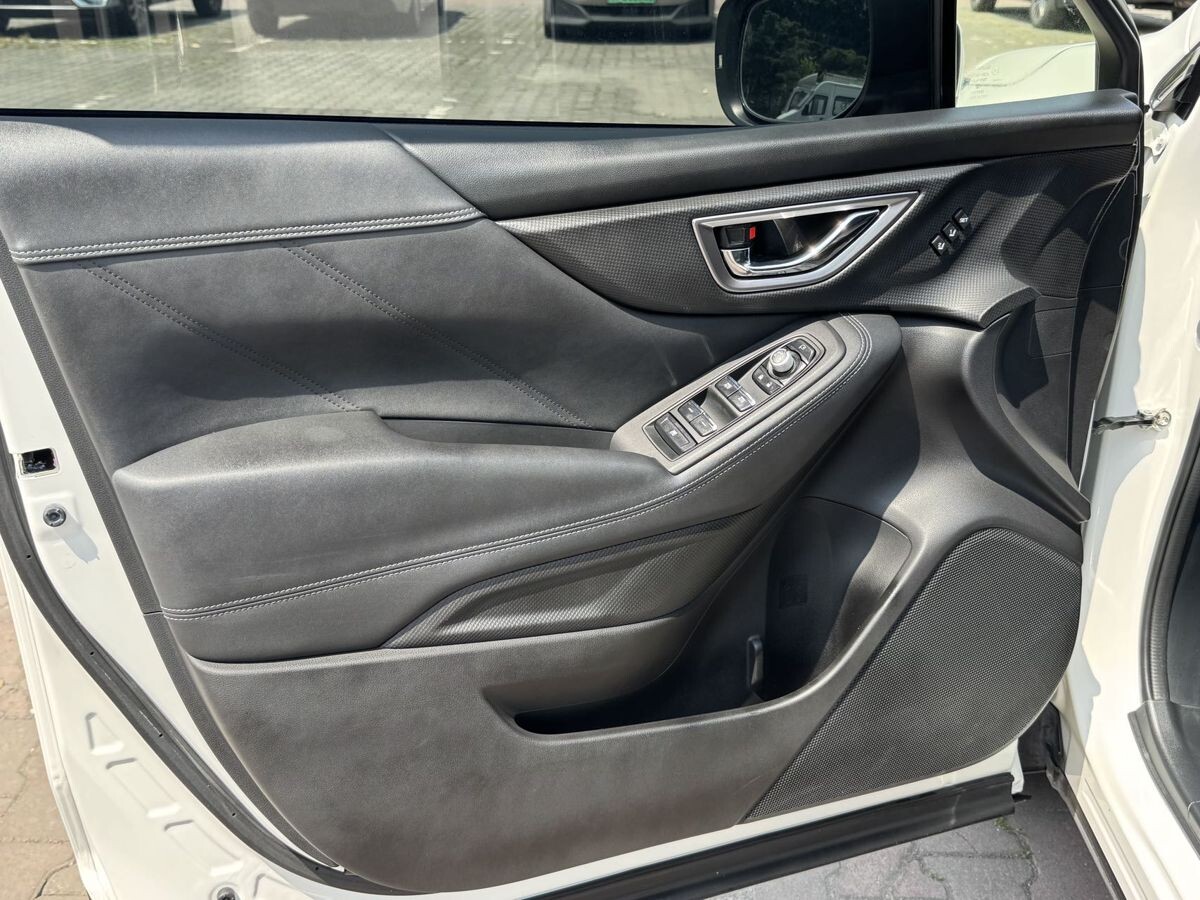 Subaru Forester 2021 - фото автомобиля