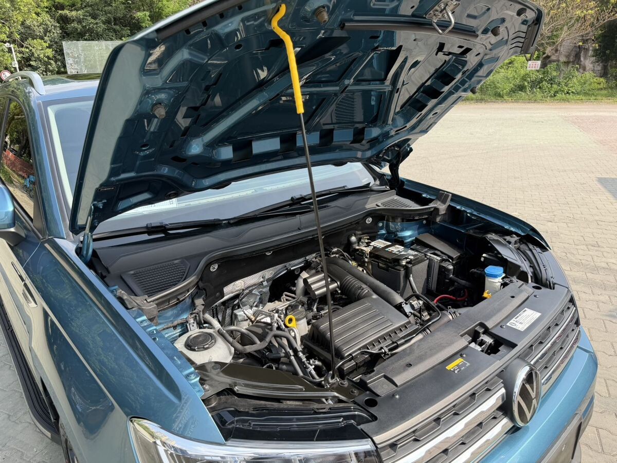 Volkswagen Tharu 2021 - фото автомобиля