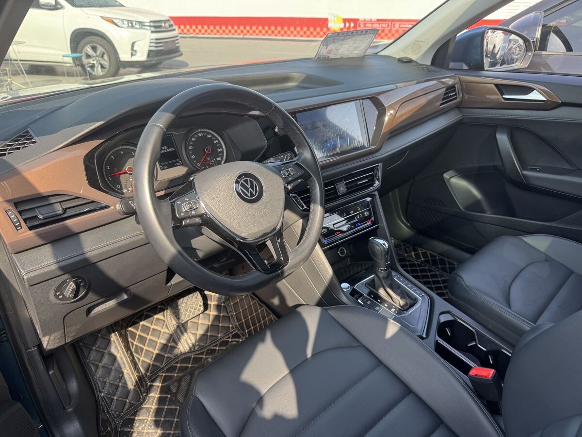 Volkswagen Tharu 2021 - фото автомобиля