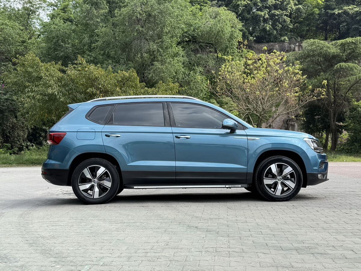 Volkswagen Tharu 2021 - фото автомобиля