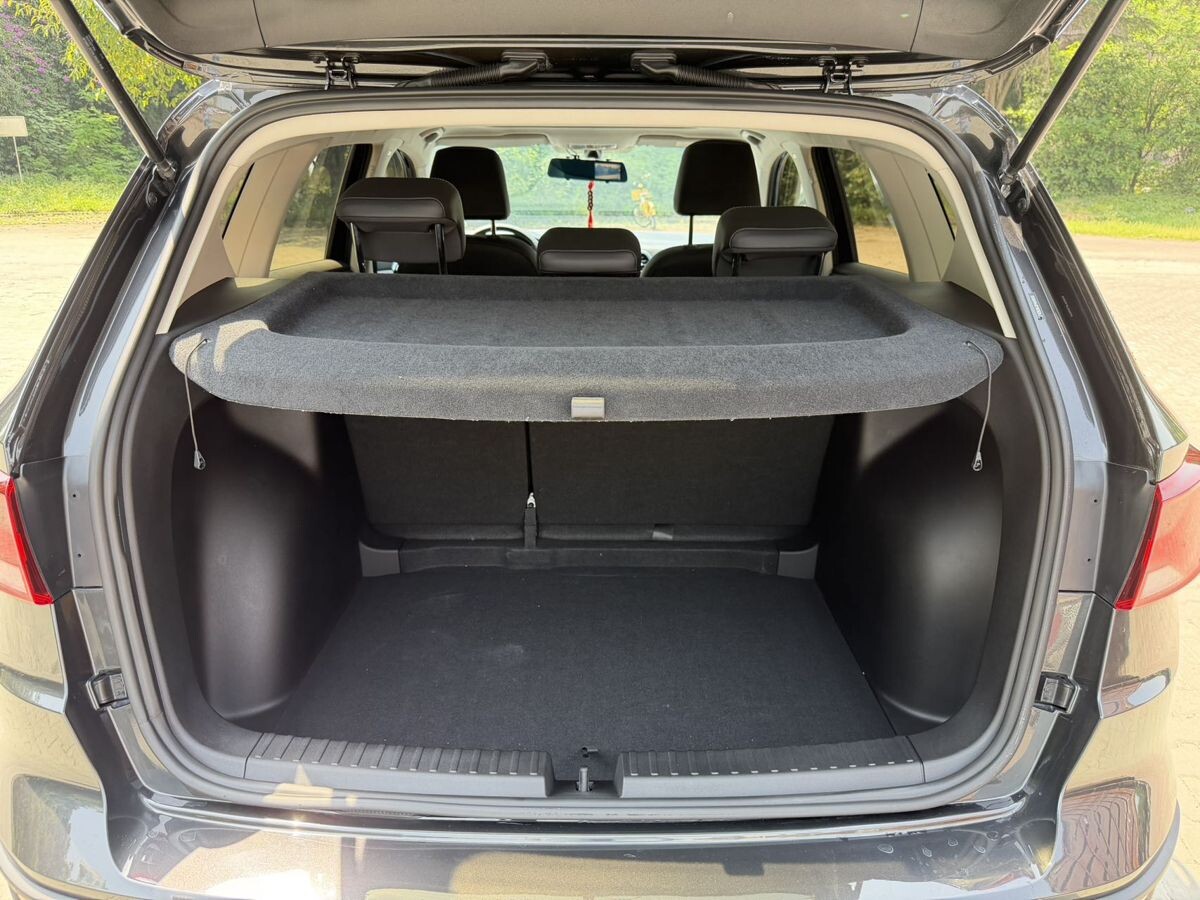 Jetta VS5 2023 - фото автомобиля