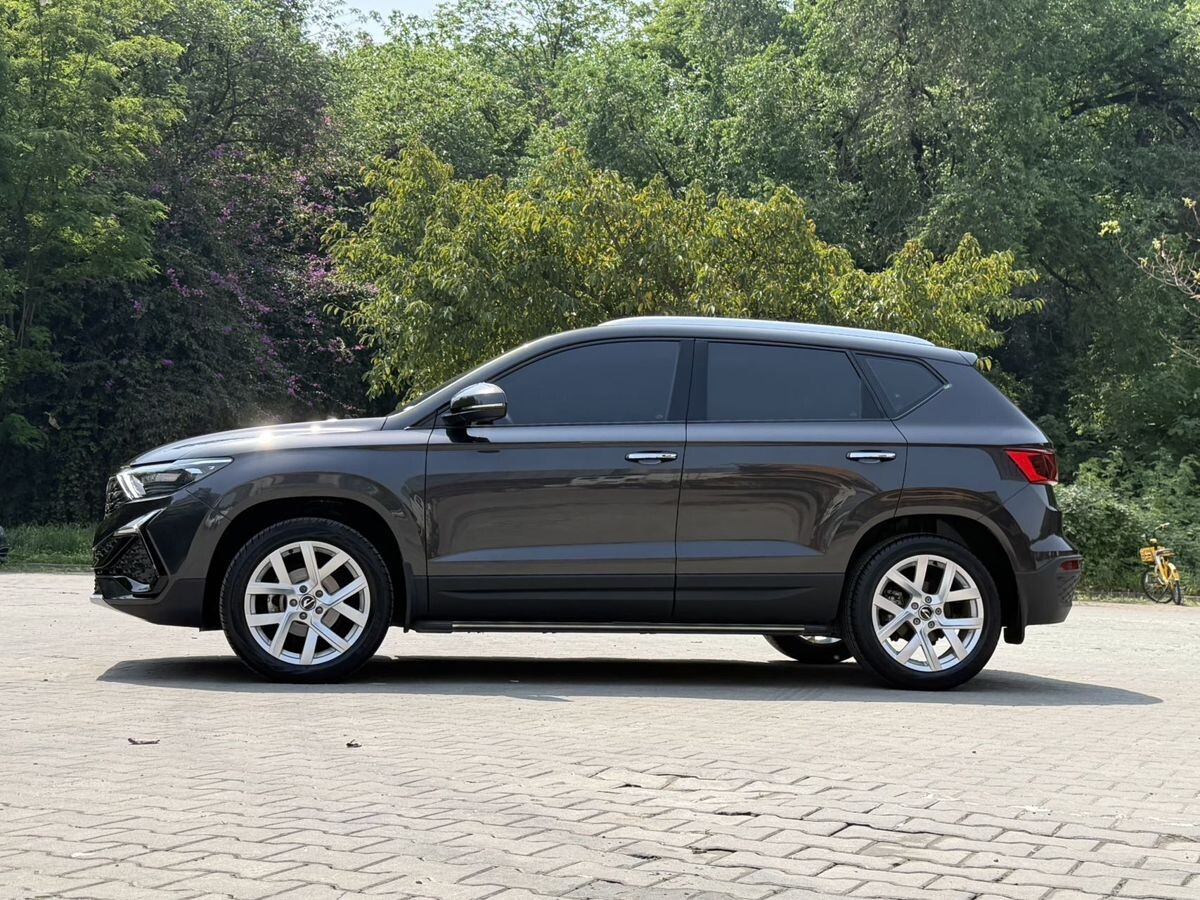 Jetta VS5 2023 - фото автомобиля