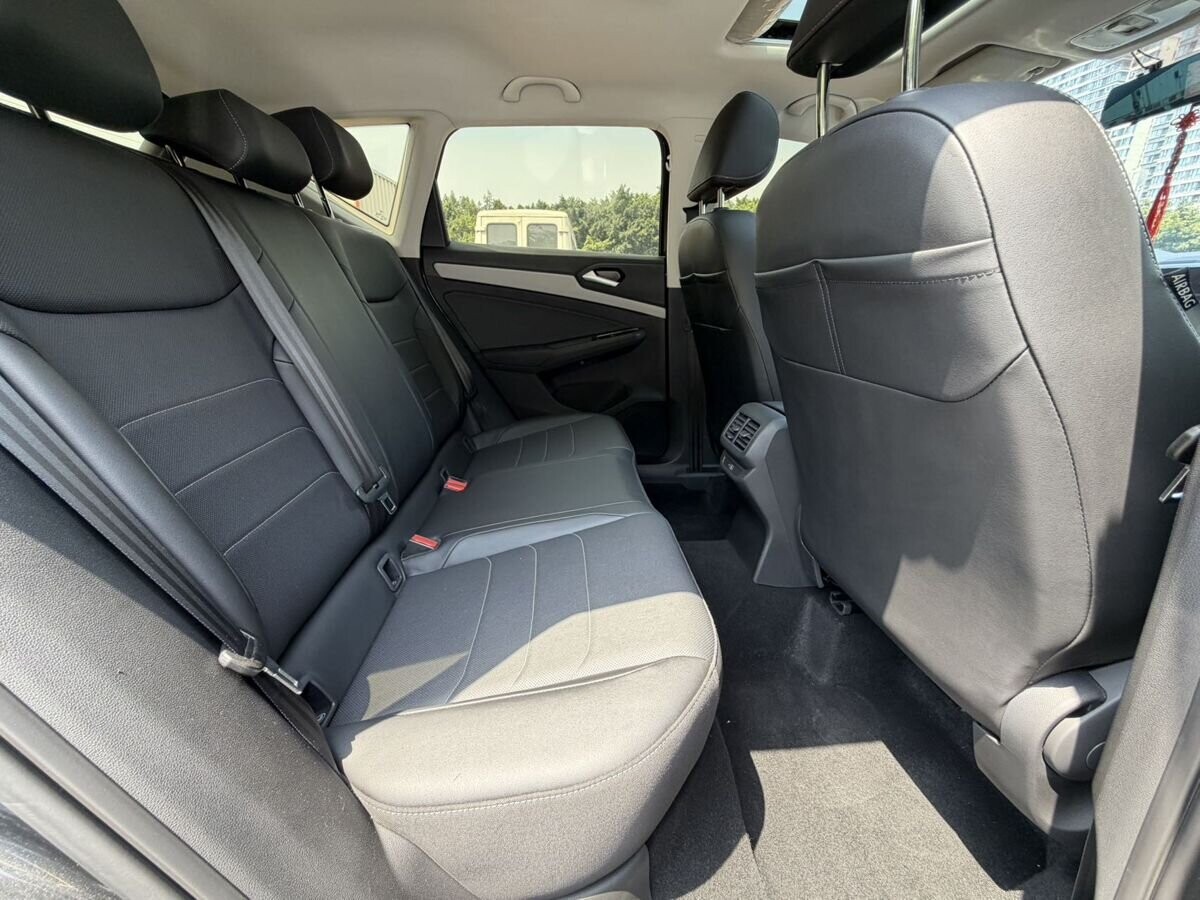 Jetta VS5 2023 - фото автомобиля