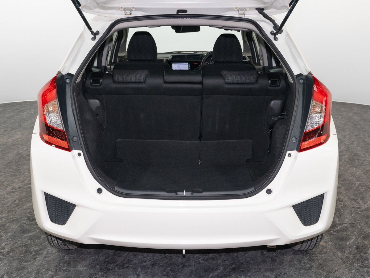 Honda Fit 2013 - фото автомобиля
