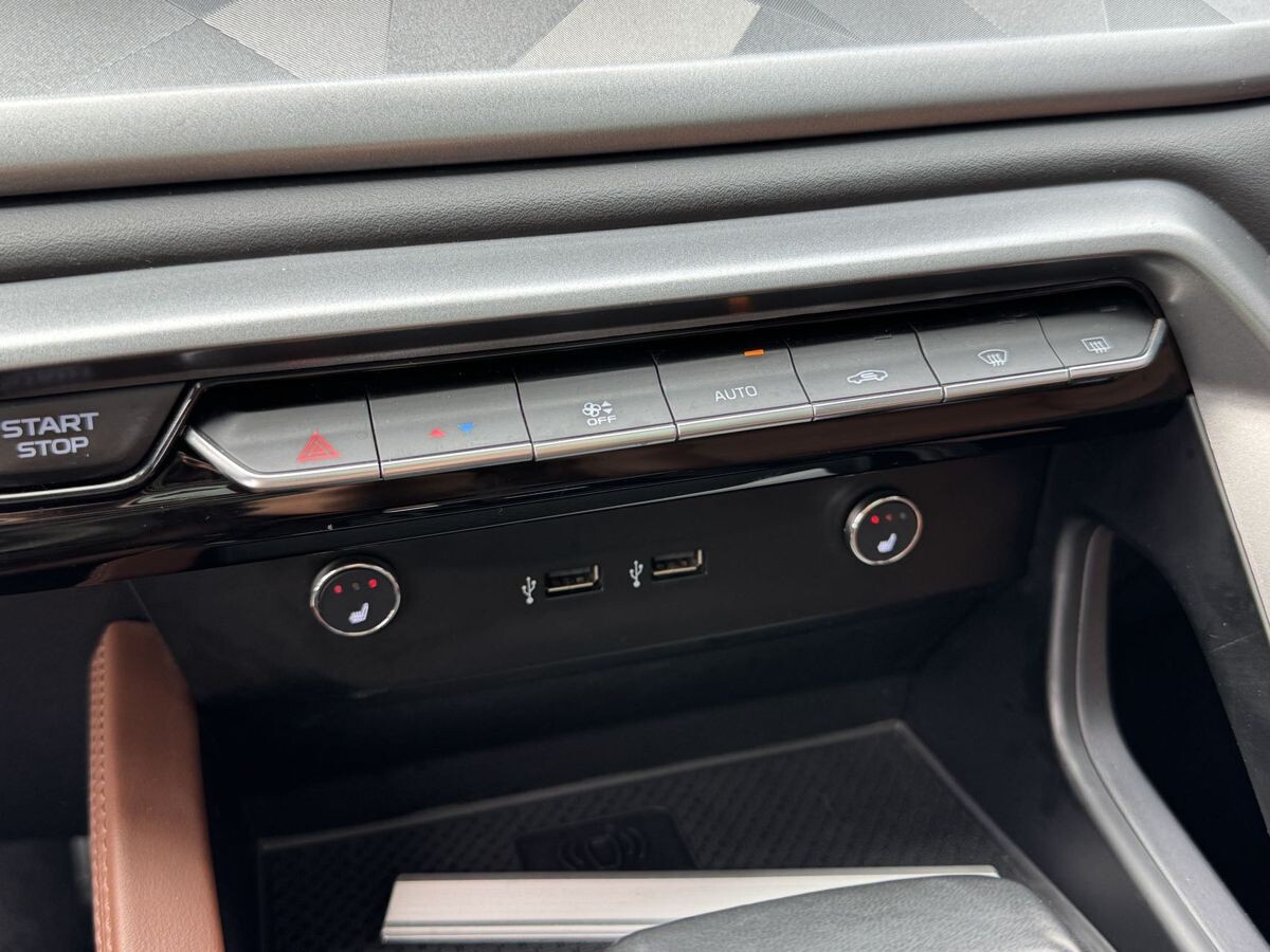 Geely Vision X6 Pro 2021 - фото автомобиля