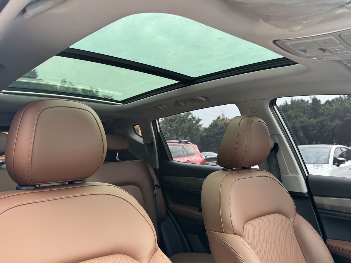 Geely Vision X6 Pro 2021 - фото автомобиля