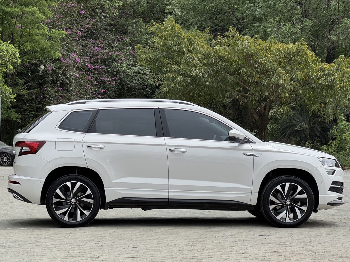 Skoda Karoq 2022 - фото автомобиля