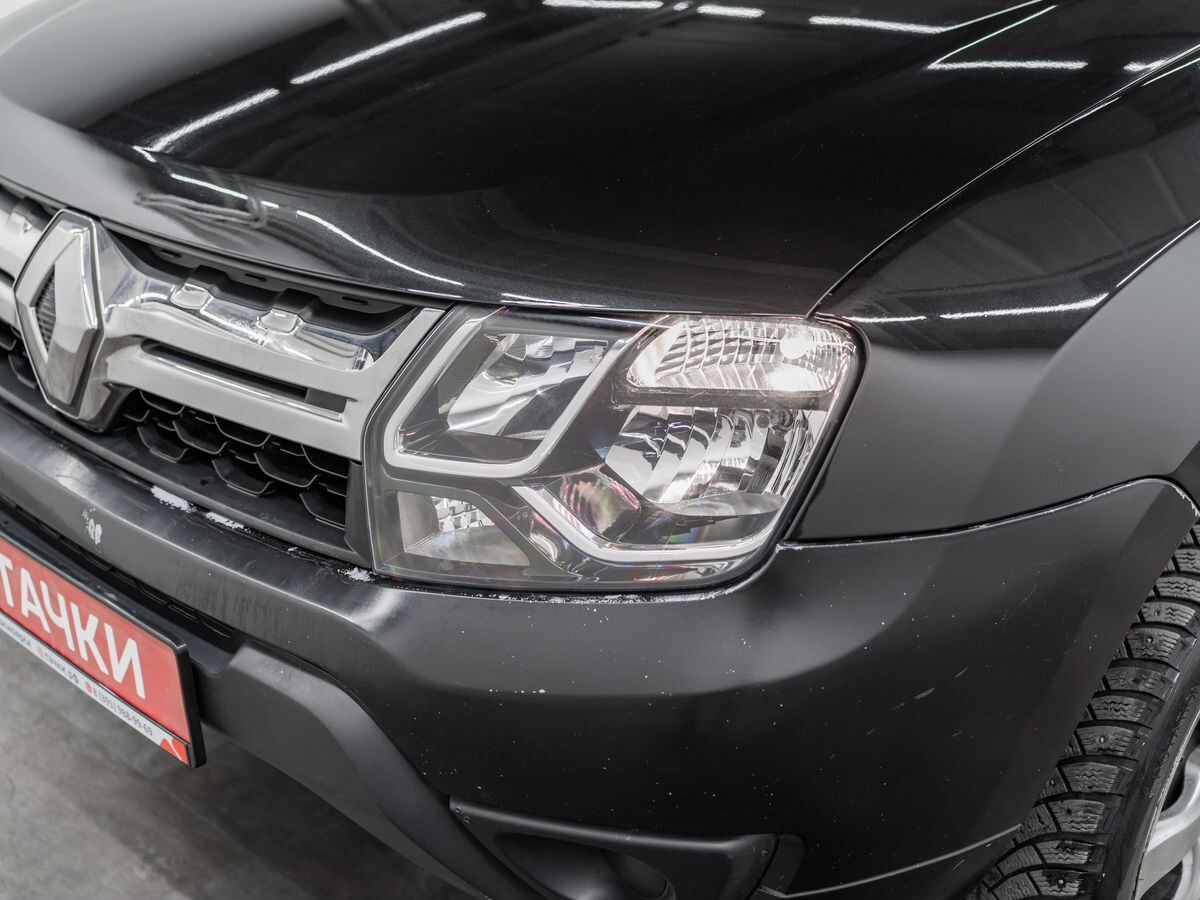 Renault Duster 2017 - фото автомобиля