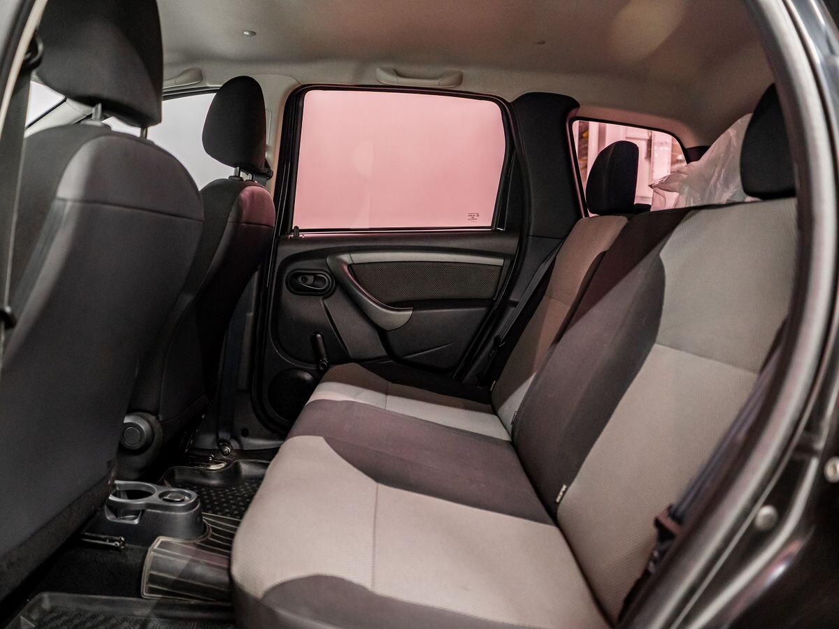 Renault Duster 2017 - фото автомобиля