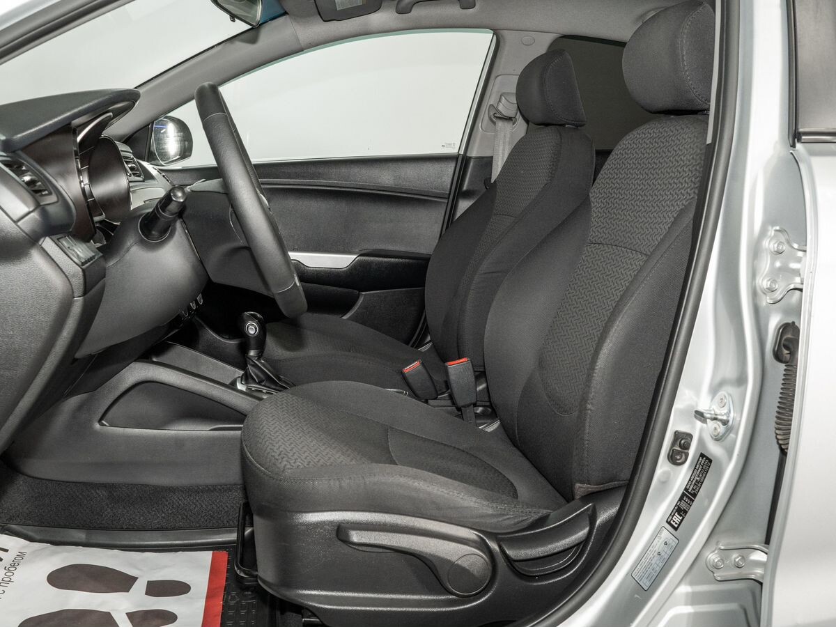 Kia Rio 2016 - фото автомобиля