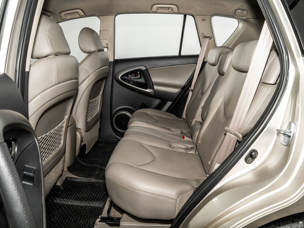 Toyota RAV4 2008 - фото автомобиля