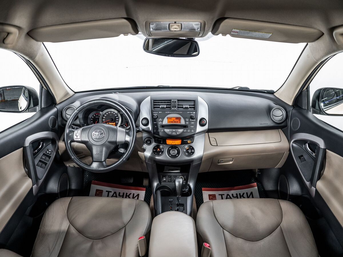 Toyota RAV4 2008 - фото автомобиля