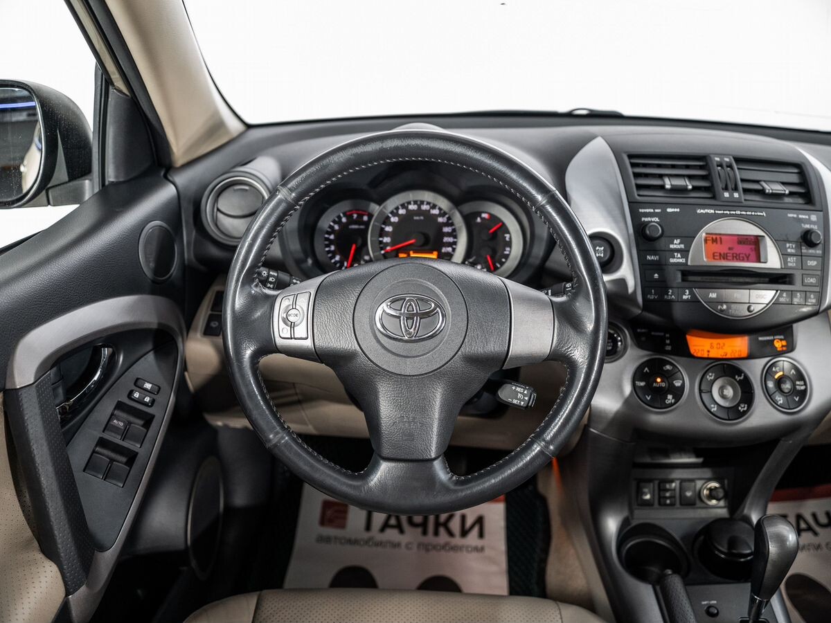 Toyota RAV4 2008 - фото автомобиля