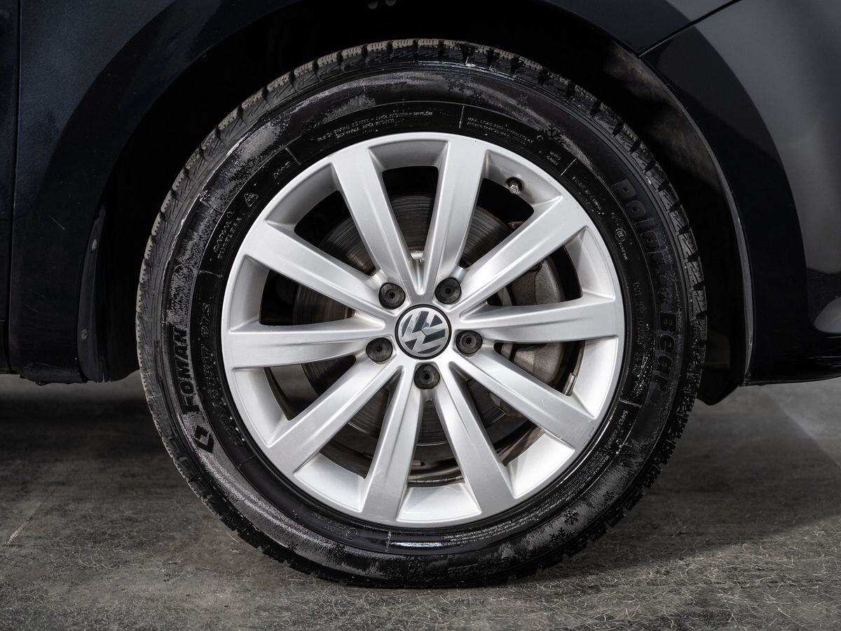 Volkswagen Sharan 2012 - фото автомобиля
