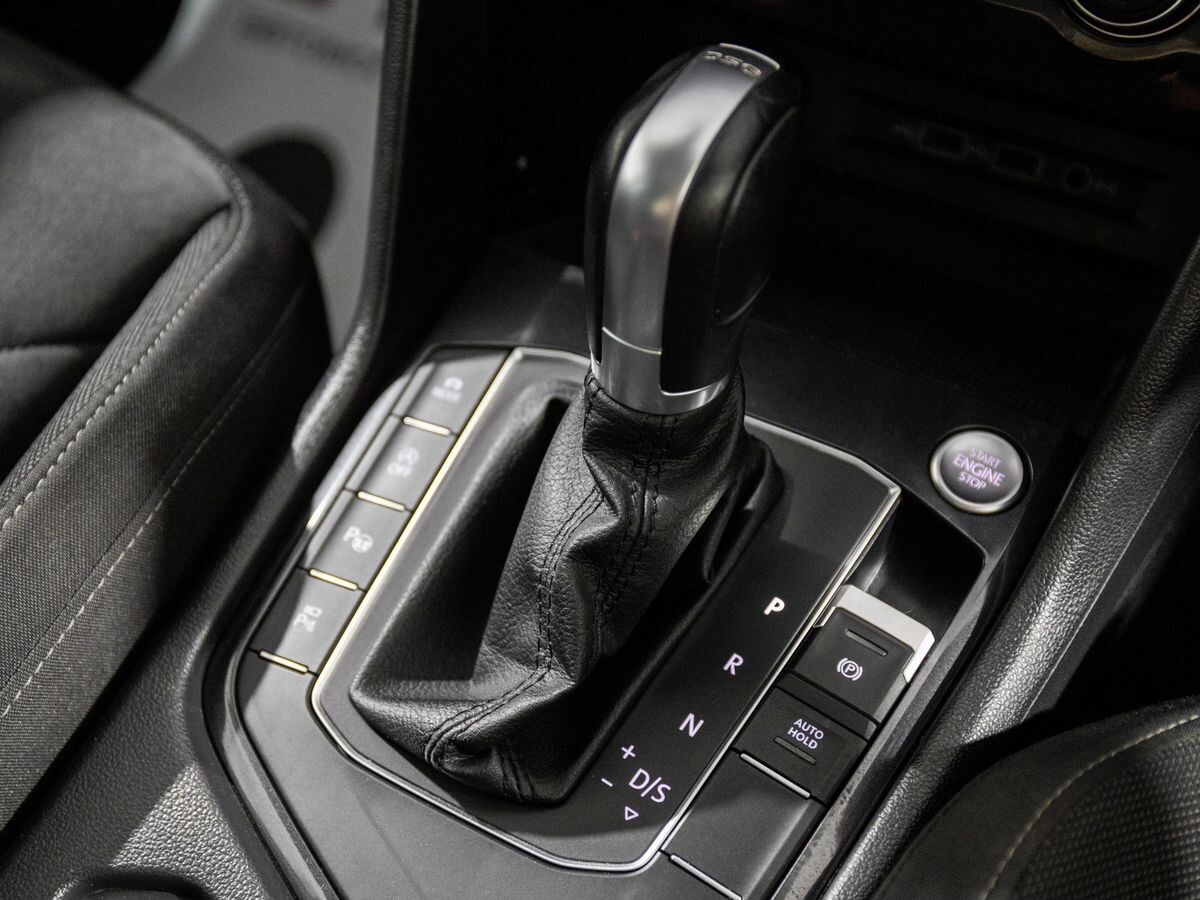 Volkswagen Tiguan 2018 - фото автомобиля