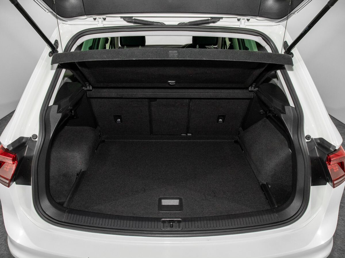 Volkswagen Tiguan 2018 - фото автомобиля