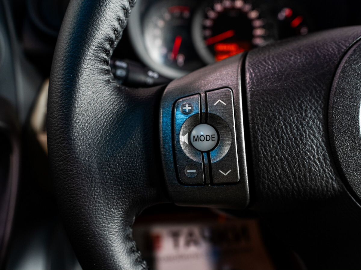 Toyota RAV4 2010 - фото автомобиля