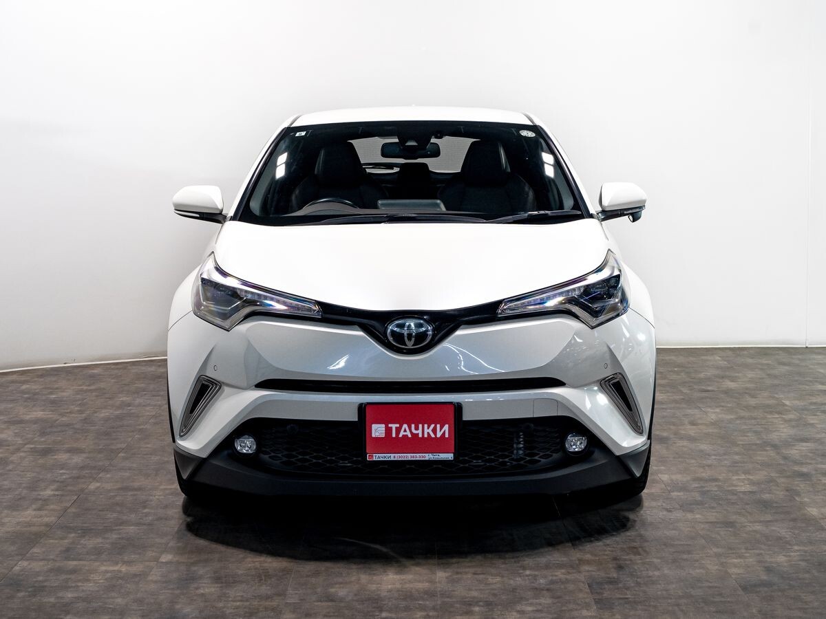 Toyota C-HR 2019 - фото автомобиля