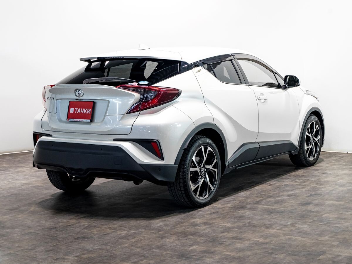 Toyota C-HR 2019 - фото автомобиля
