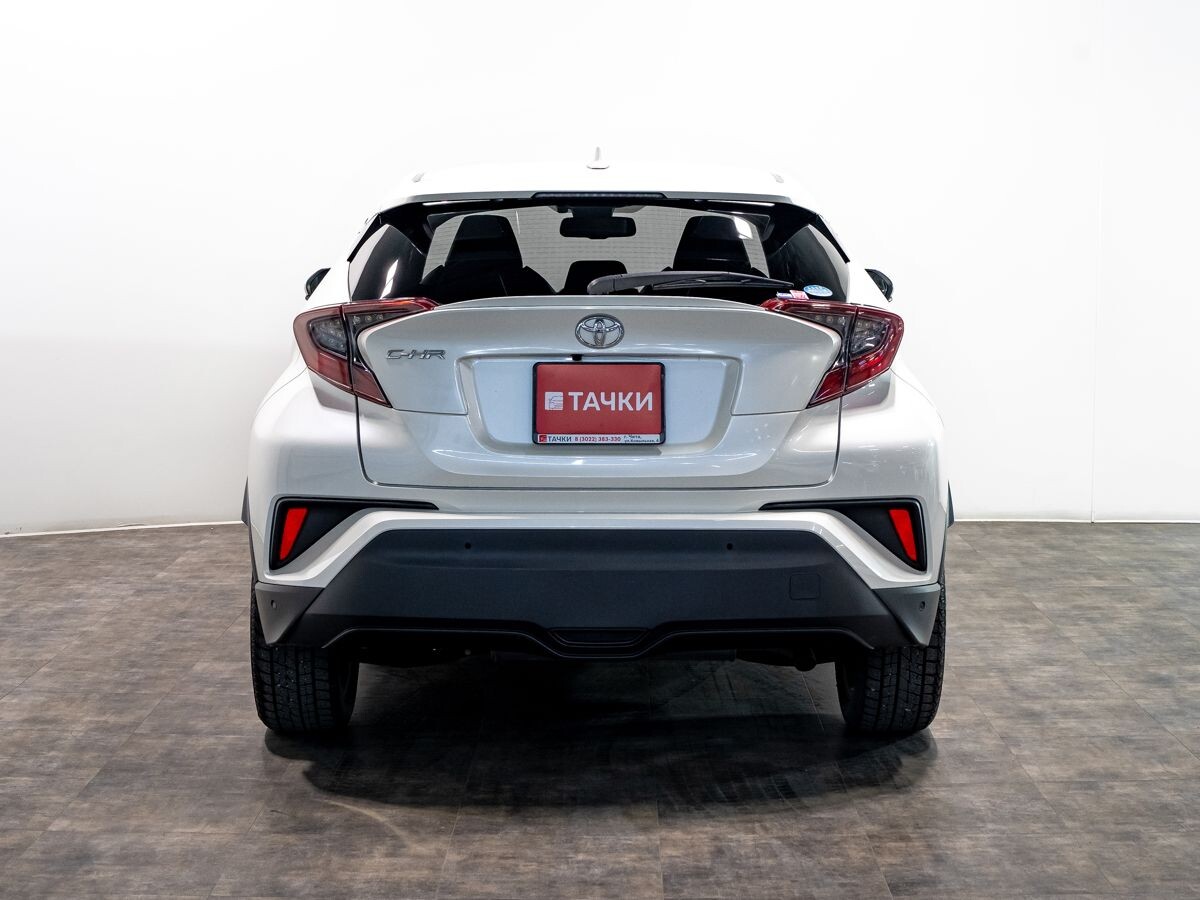 Toyota C-HR 2019 - фото автомобиля