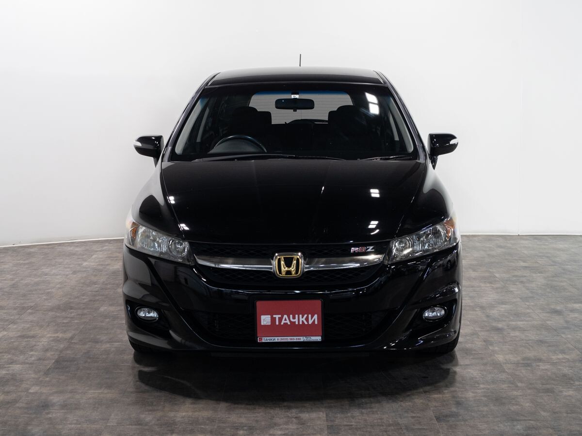 Honda Stream 2009 - фото автомобиля