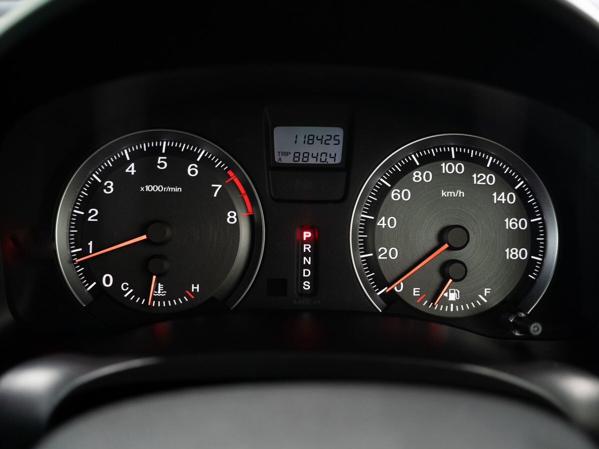 Honda Stream 2009 - фото автомобиля