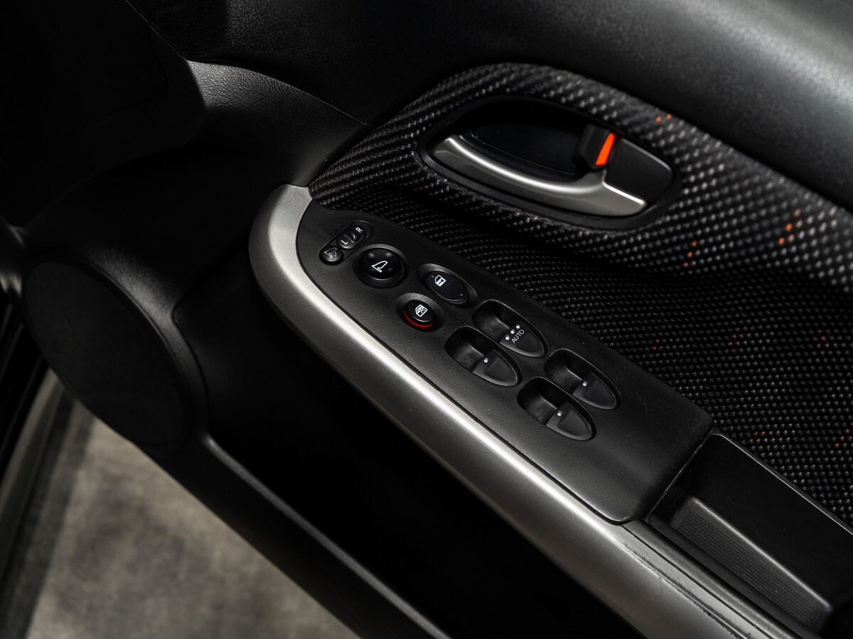 Honda Stream 2009 - фото автомобиля