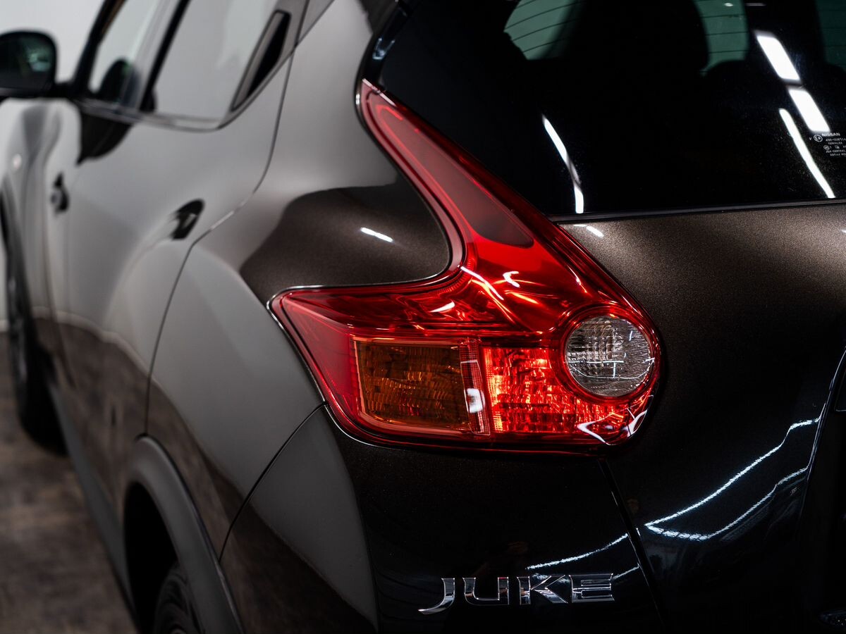 Nissan Juke 2010 - фото автомобиля