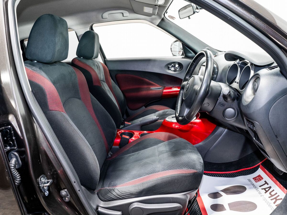 Nissan Juke 2010 - фото автомобиля
