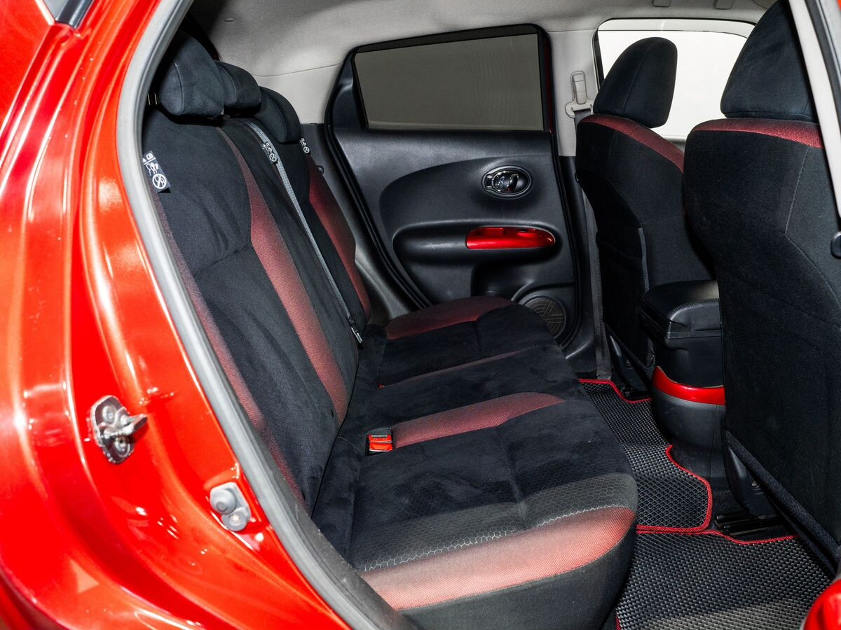 Nissan Juke 2012 - фото автомобиля