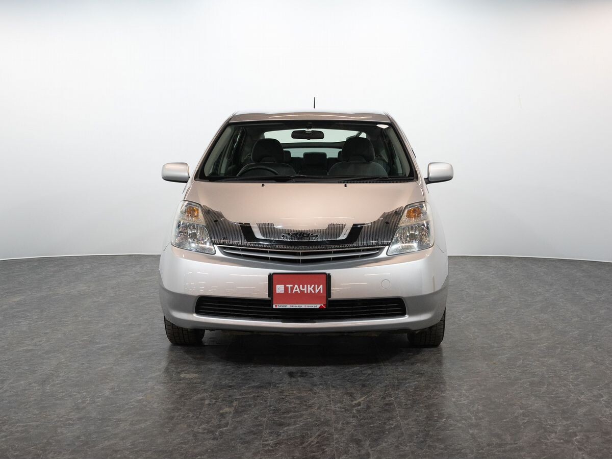 Toyota Prius 2011 - фото автомобиля