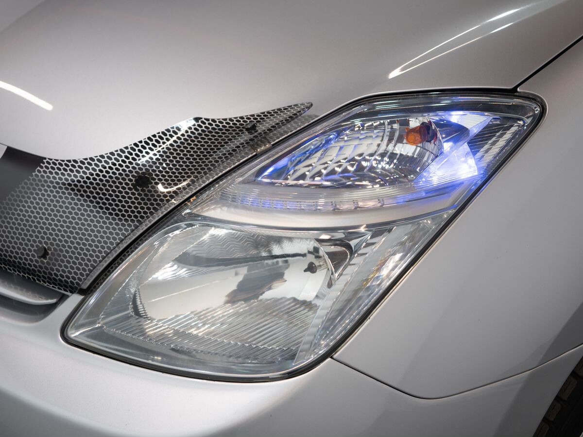 Toyota Prius 2011 - фото автомобиля