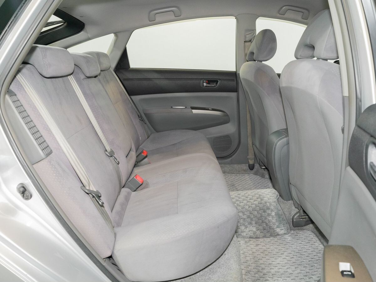Toyota Prius 2011 - фото автомобиля